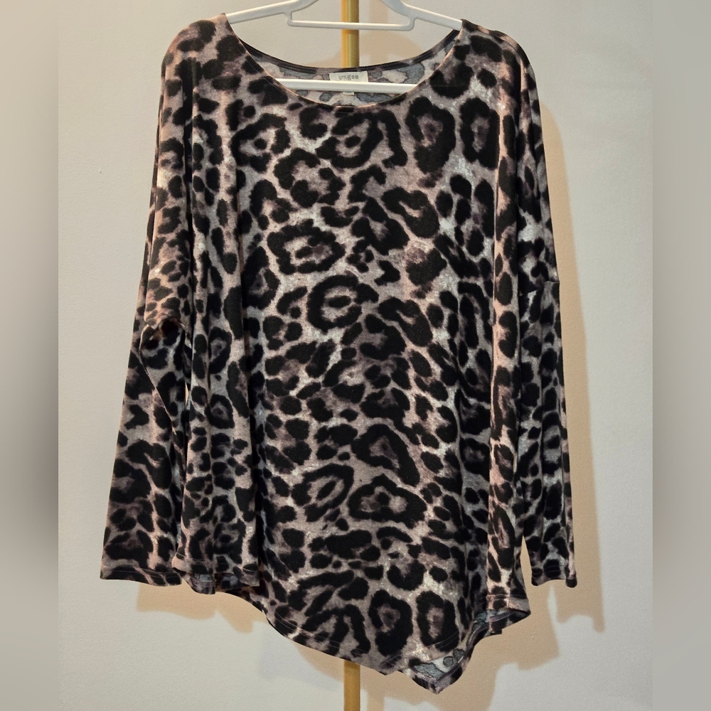 Umgee Leopard Print Women's Tunic